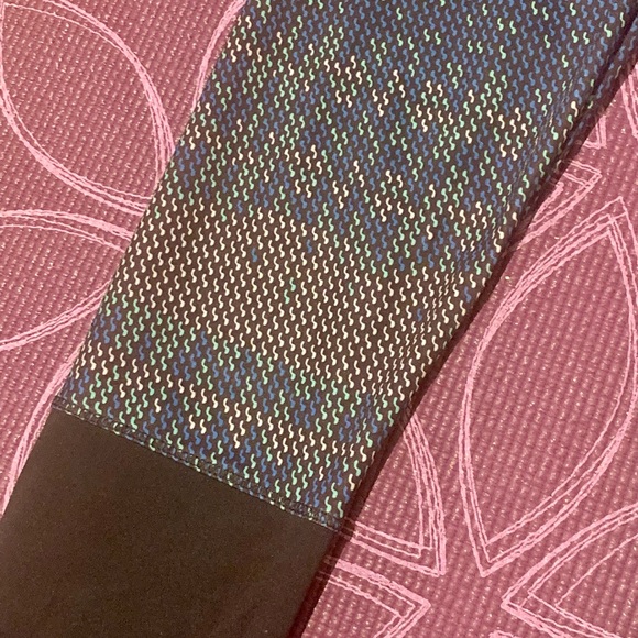 Colourblock Nike leggings - Picture 2 of 4